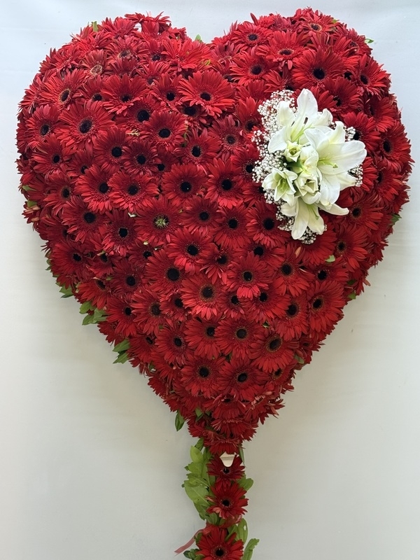 Kırmızı Kalp Çelenk