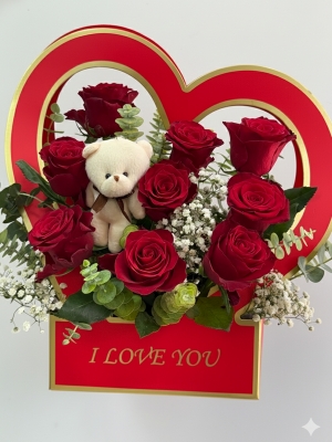 Kalp Kutuda Kırmızı Güller